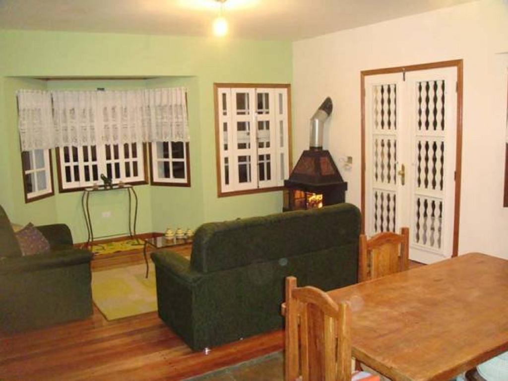 Casa Do Esquilo Campos Do Jordao Area Externa De 2000 M2别墅 客房 照片
